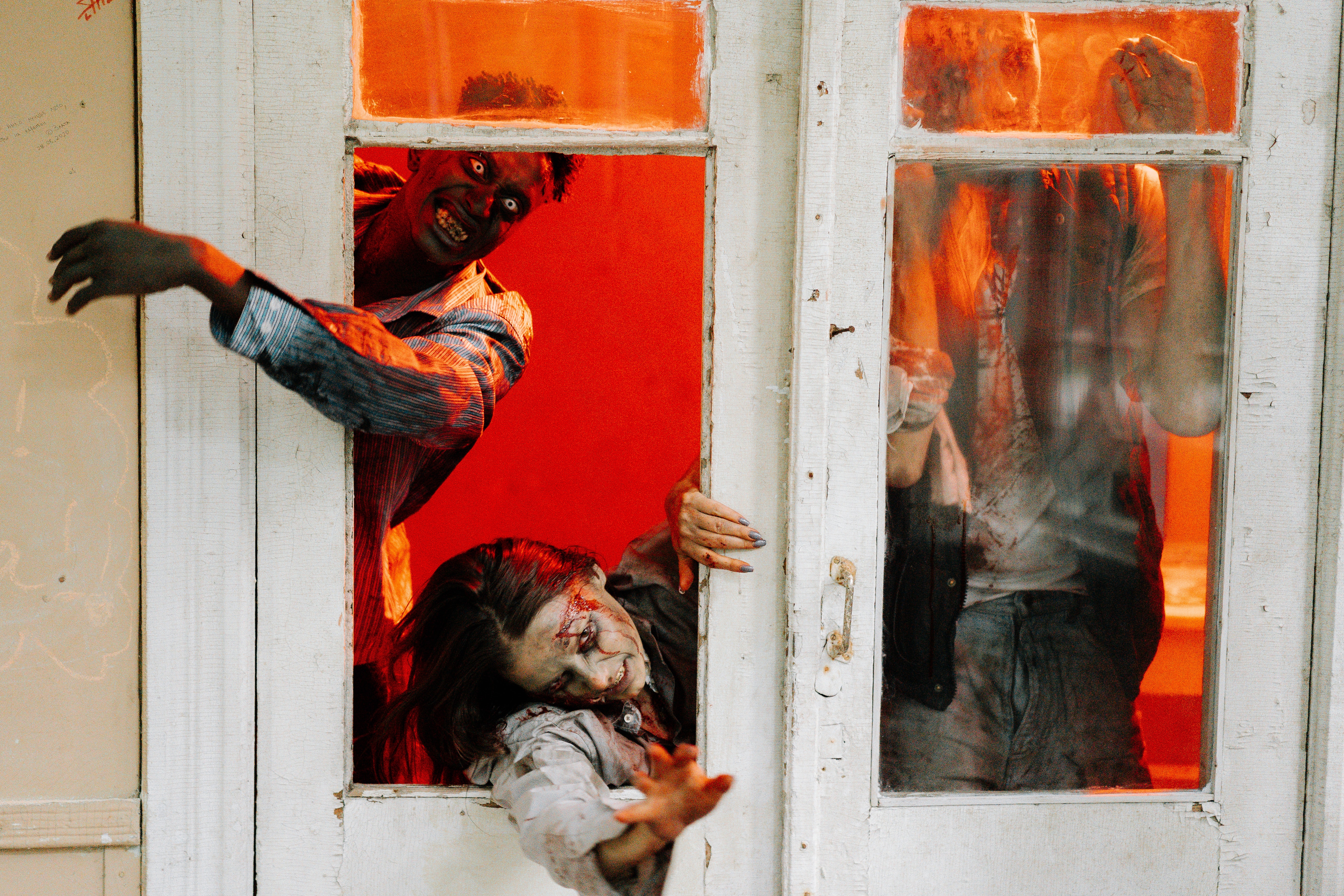zombies-reaching-through-window
